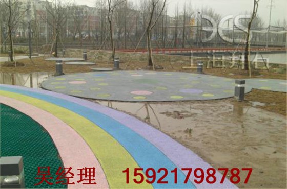 透水性混凝土.JPG 透水性混凝土.JPG